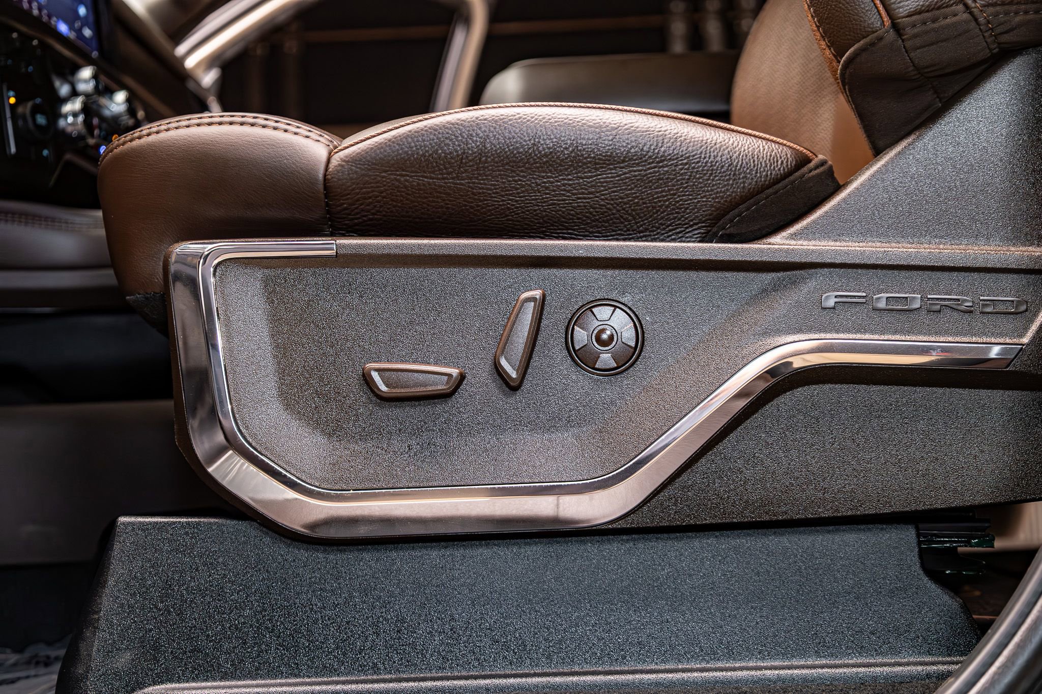 Used 2026 Ford F250 King Ranch w/ Chrome Package image 25