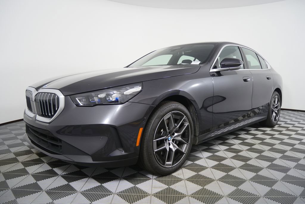 Certified 2026 BMW 530i RWD image 7