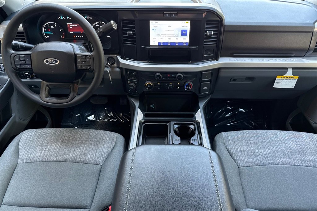 New 2025 Ford F250 XLT w/ FX4 Off-Road Package image 10