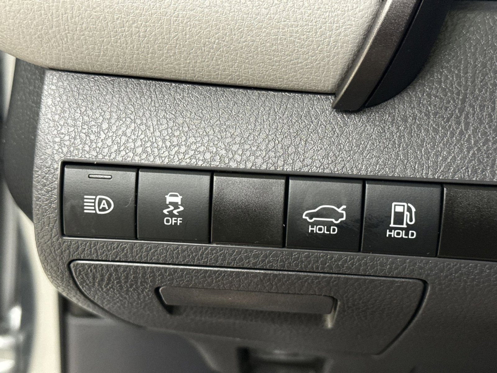 Used 2022 Toyota Camry SE image 37