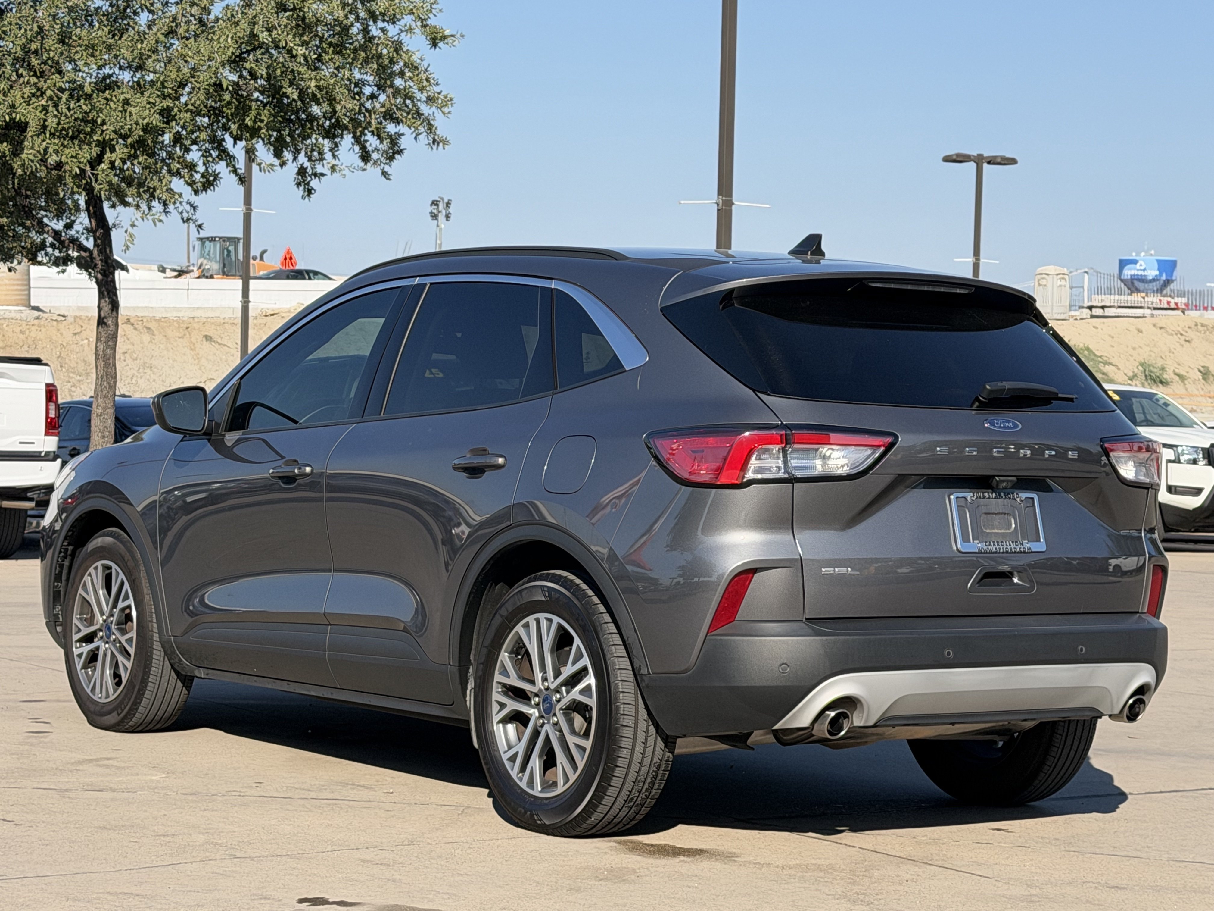 Used 2022 Ford Escape SEL w/ Technology Package FWD image 6