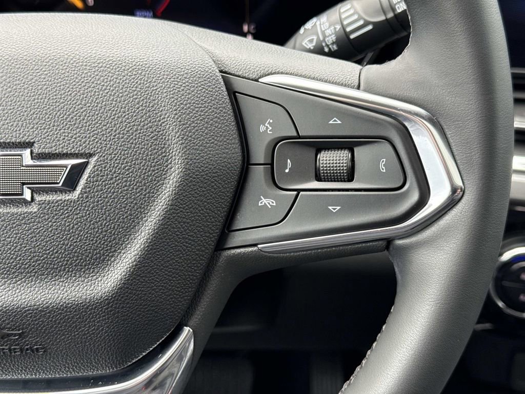 Used 2024 Chevrolet Trax ACTIV w/ Sunroof Package FWD image 9