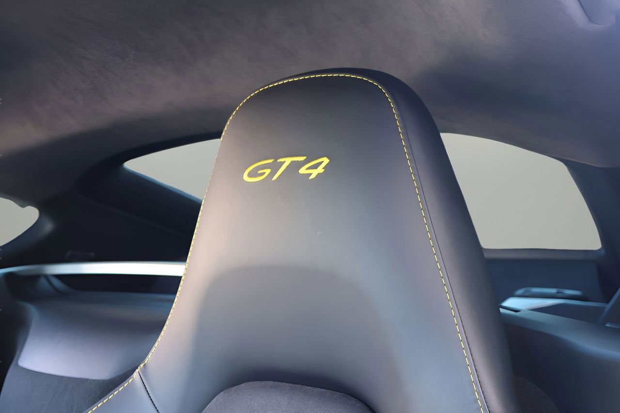 Used 2016 Porsche Cayman GT4 RWD image 12