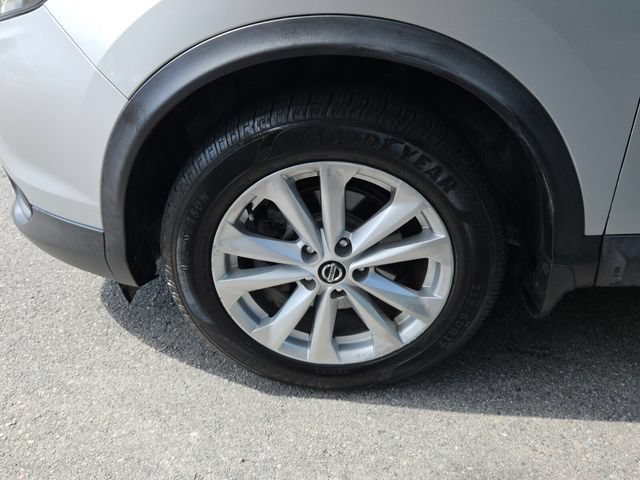 Used 2019 Nissan Rogue Sport S w/ Appearance Package AWD/4WD image 9