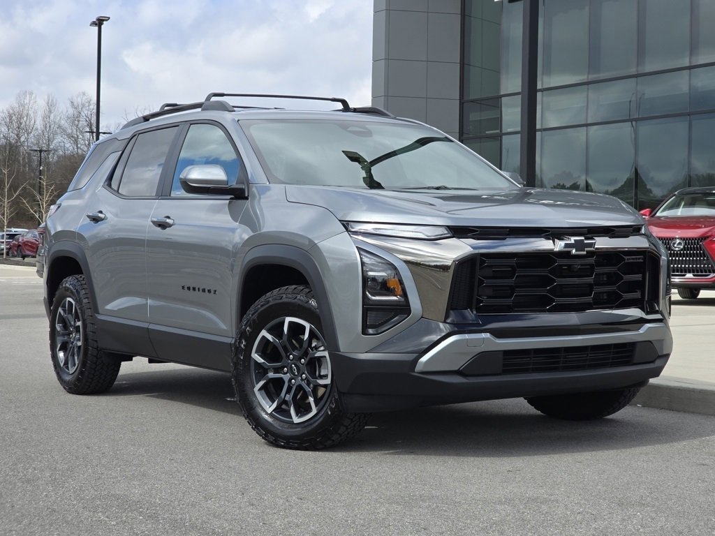 Used 2026 Chevrolet Equinox ACTIV w/ Convenience Package III image 2