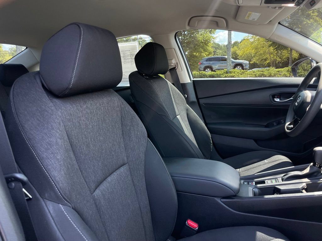 Certified 2025 Honda Accord LX image 35