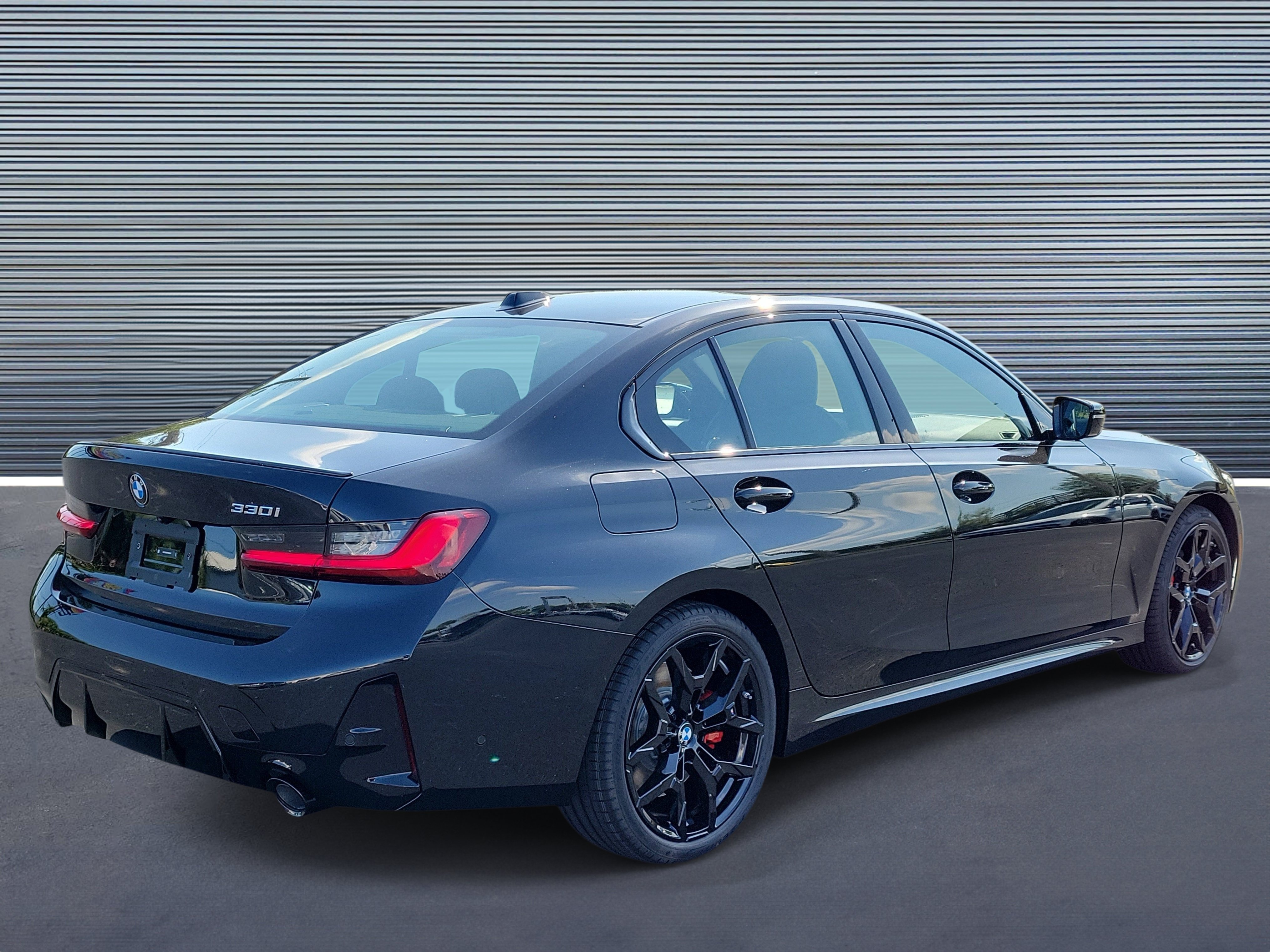 New 2026 BMW 330i Sedan w/ M Sport Package RWD image 3
