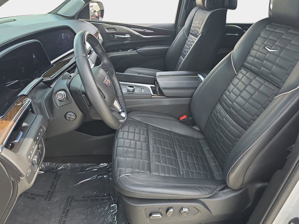 Used 2024 Cadillac Escalade ESV Sport Platinum w/ LPO, ONYX Package AWD/4WD image 20