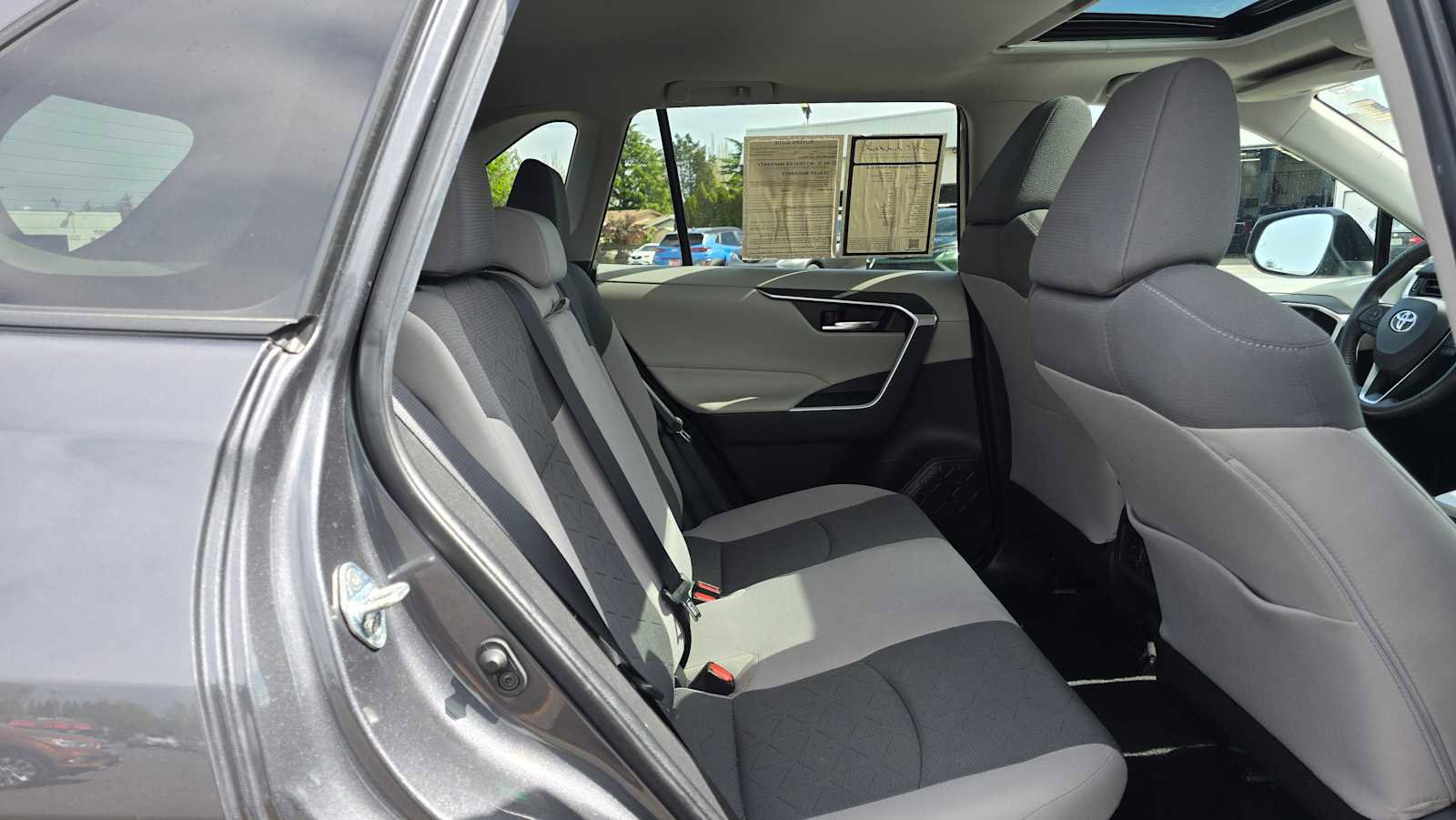 Used 2022 Toyota RAV4 XLE w/ Convenience Package AWD/4WD image 13