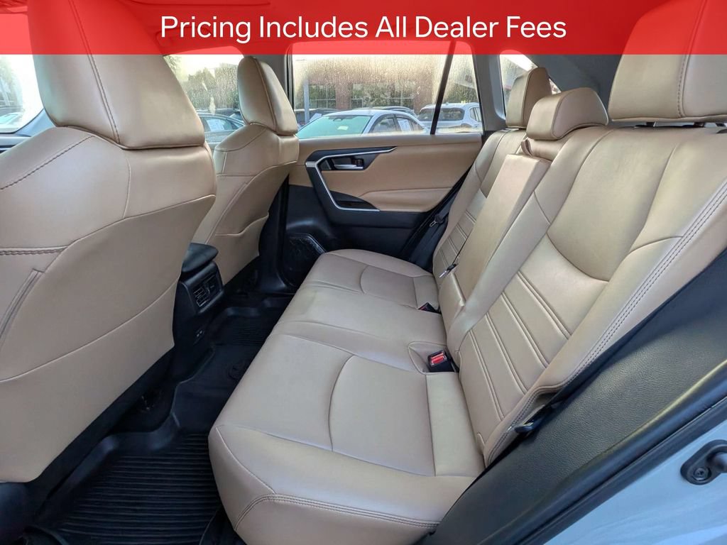 Used 2023 Toyota RAV4 XLE Premium FWD image 15