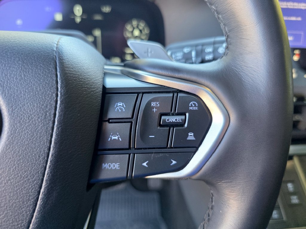 Used 2024 Lexus GX 550 AWD/4WD image 25
