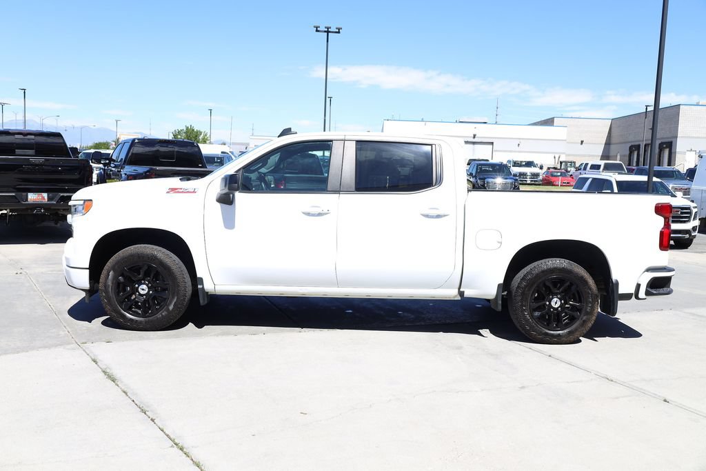 Used 2023 Chevrolet Silverado 1500 RST AWD/4WD image 3
