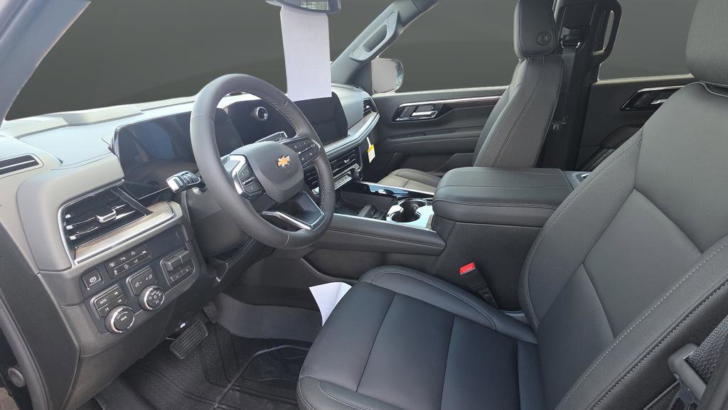 New 2026 Chevrolet Suburban LT w/ Comfort Package AWD/4WD image 29