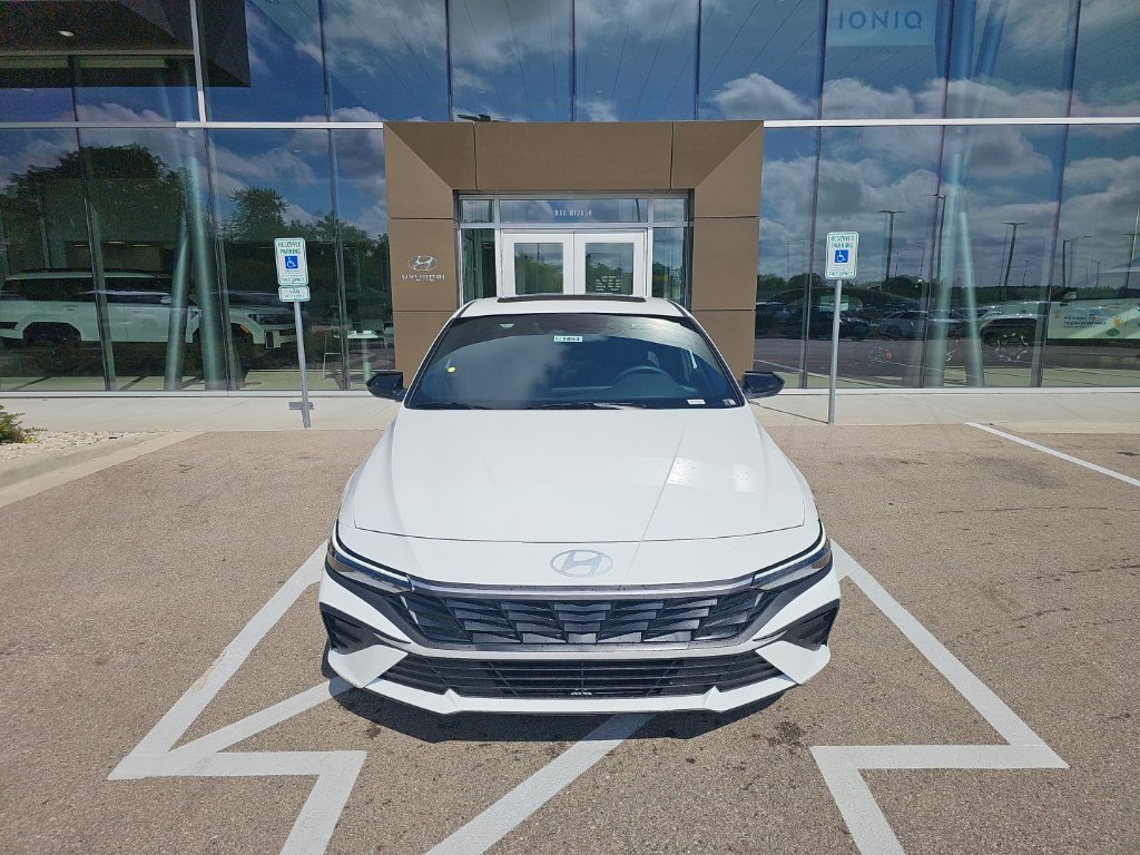 New 2026 Hyundai Elantra SEL Sport FWD image 8