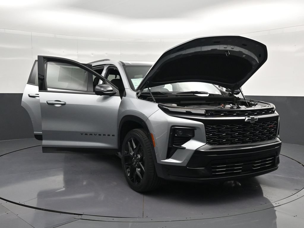 Used 2024 Chevrolet Traverse RS FWD image 35
