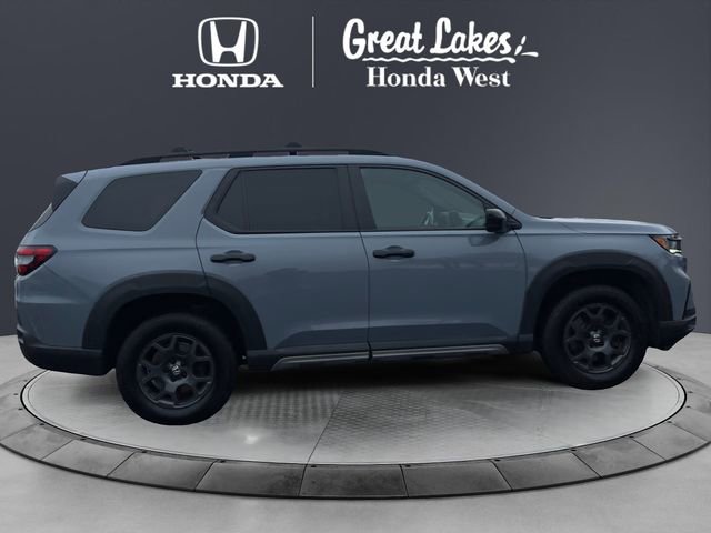 Used 2023 Honda Pilot TrailSport image 6