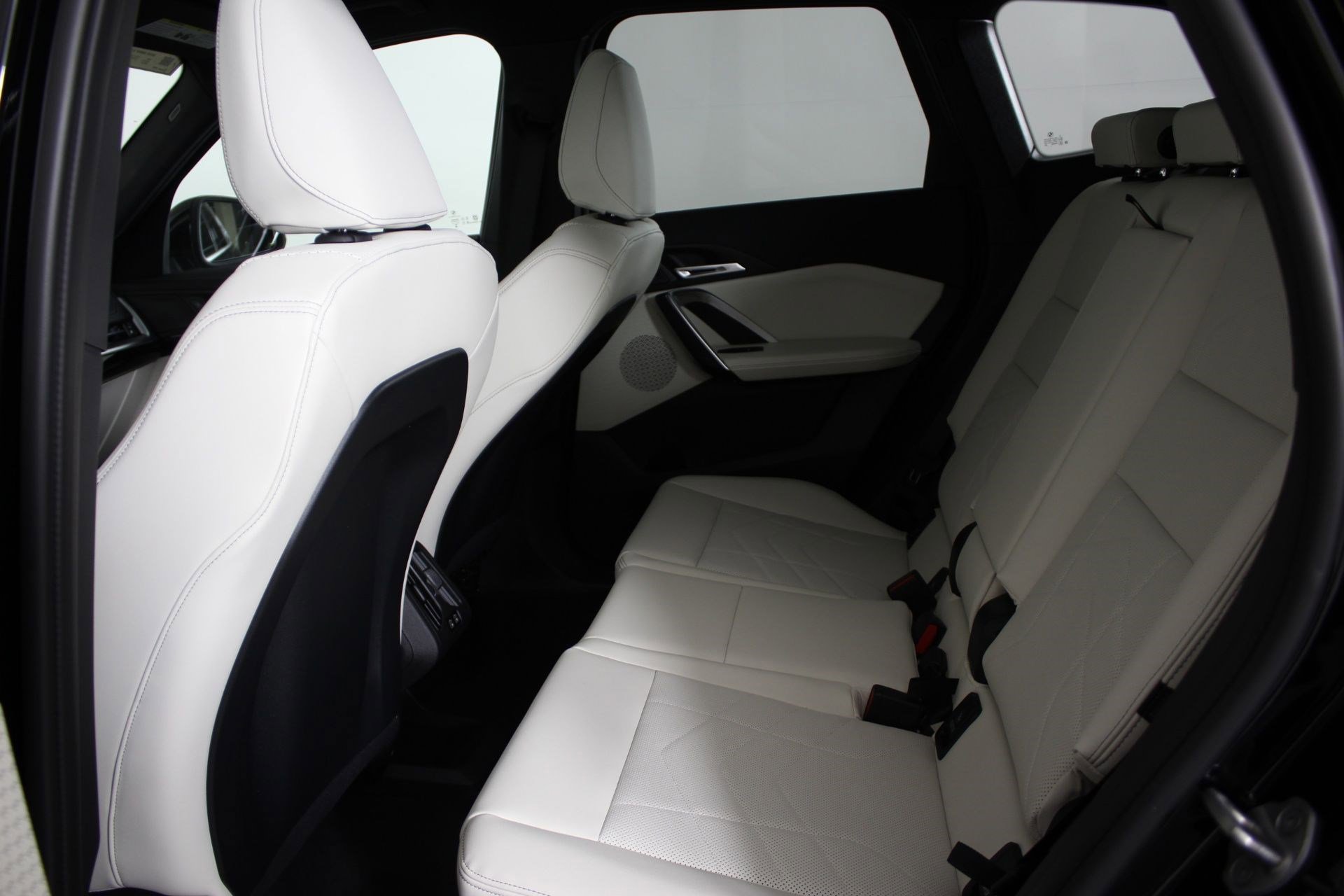 New 2026 BMW X1 xDrive28i w/ Technology Package image 23