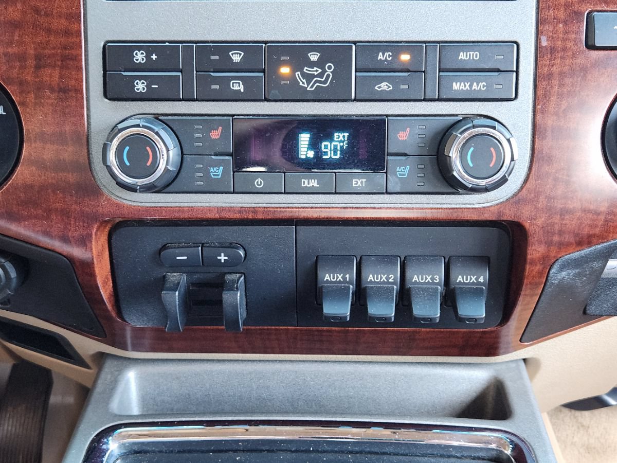 Used 2011 Ford F250 King Ranch w/ King Ranch w/Chrome Pkg AWD/4WD image 41