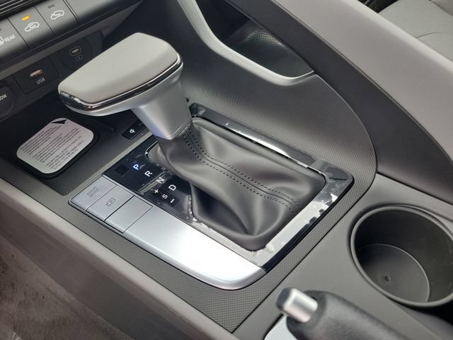 New 2026 Hyundai Elantra SEL Sport FWD image 16