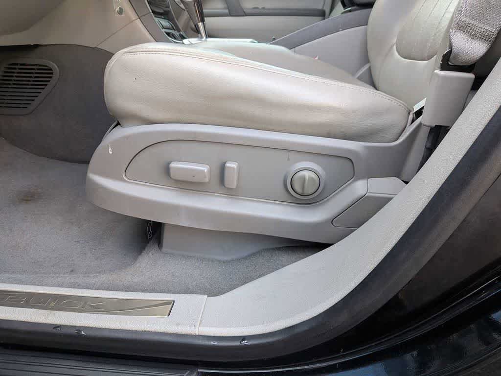 Used 2017 Buick Enclave Premium FWD image 21