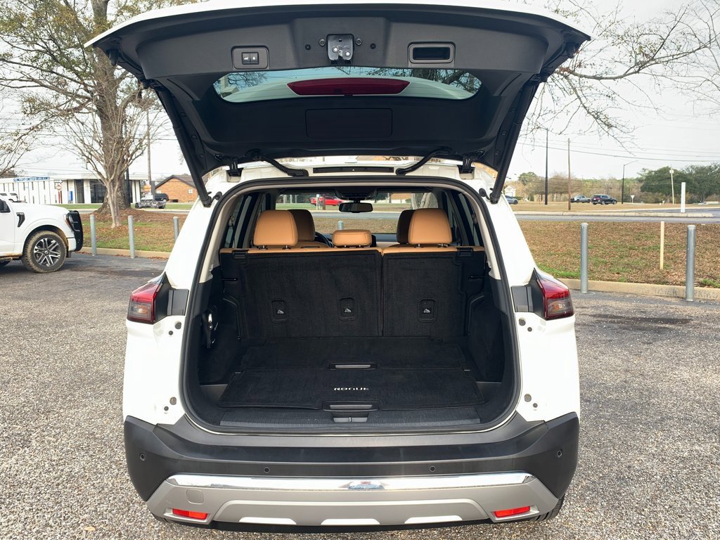 Used 2023 Nissan Rogue Platinum w/ Platinum Premium Package image 6
