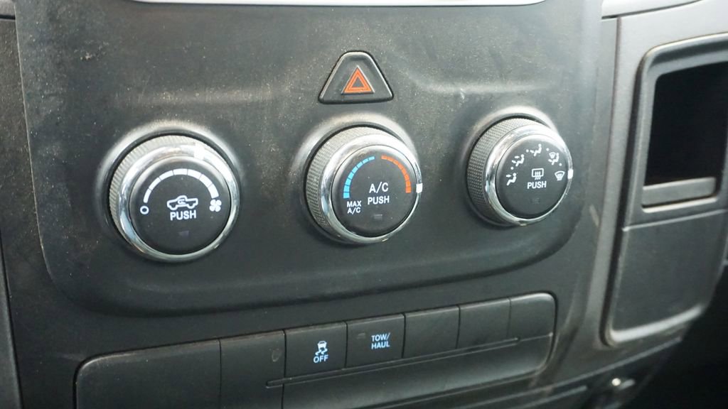 Used 2015 RAM 1500 Express image 28
