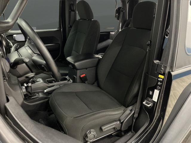 Used 2021 Jeep Wrangler Sport AWD/4WD image 8