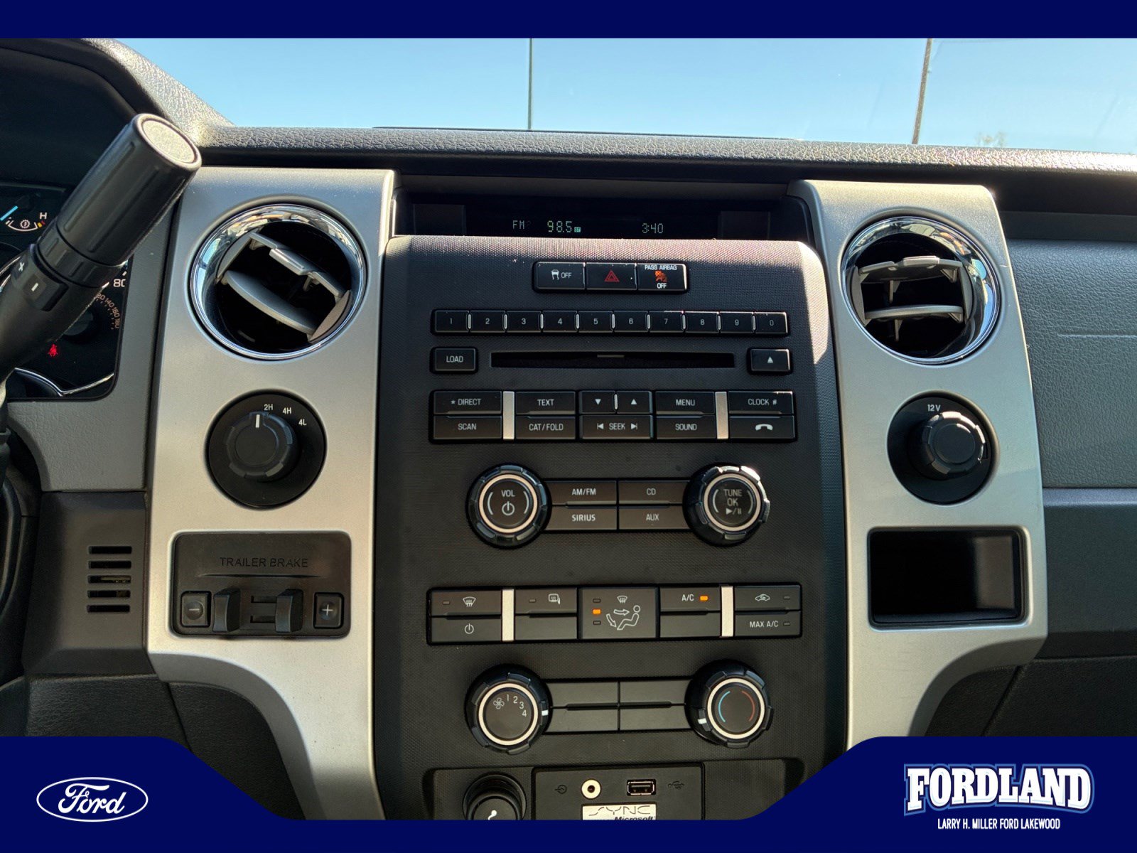 Used 2011 Ford F150 XLT w/ XLT Chrome Pkg AWD/4WD image 12