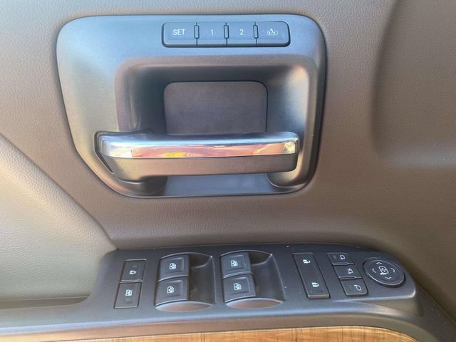 Used 2019 GMC Sierra 2500 SLT w/ Duramax Plus Package AWD/4WD image 14