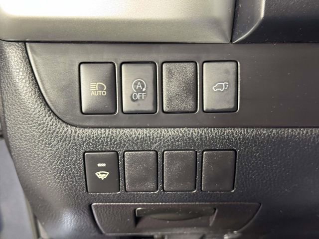 Used 2018 Toyota Highlander XLE image 19