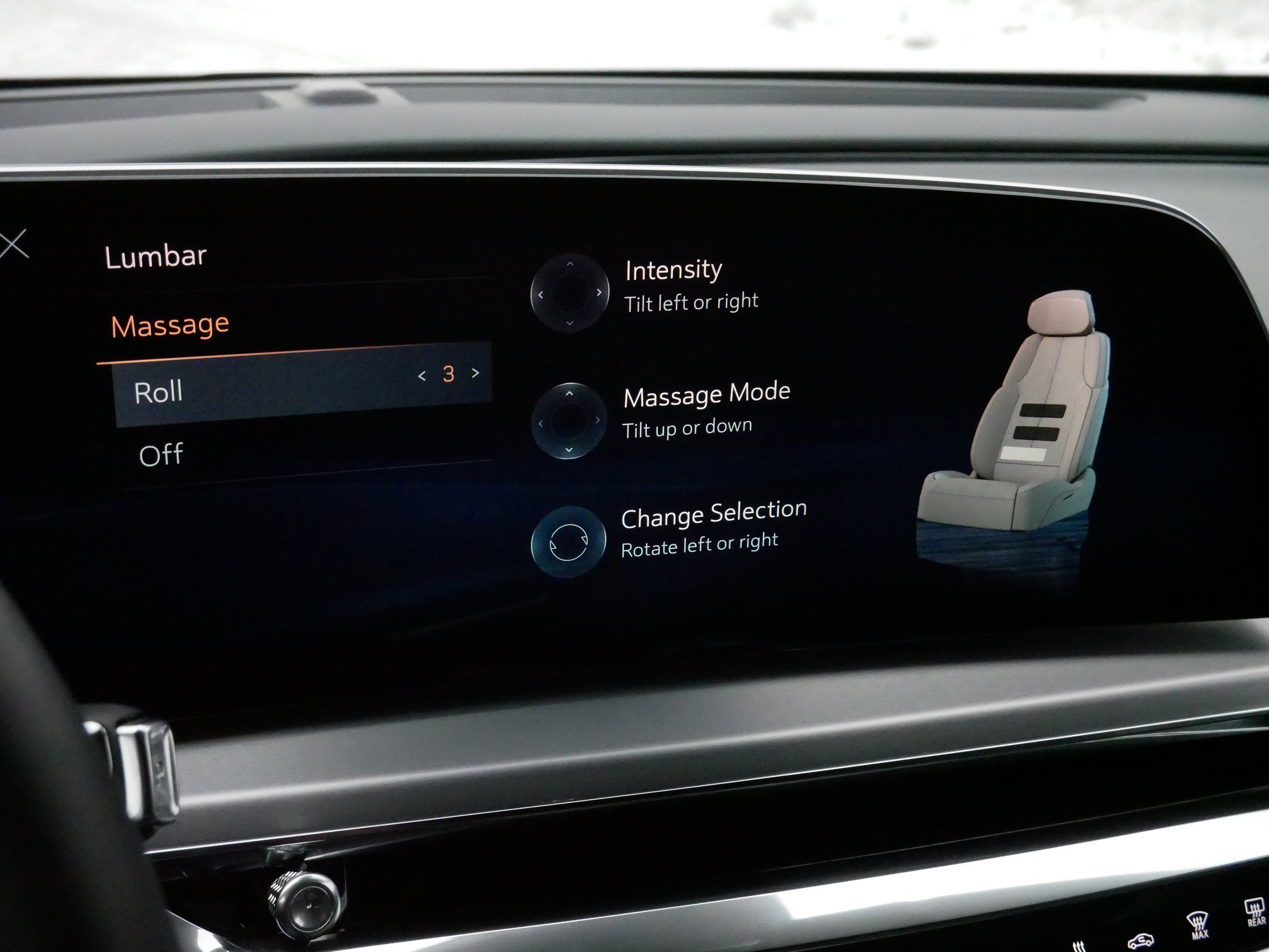 Certified 2024 Cadillac Lyriq Luxury w/ LPO, Floor Liner Package image 27