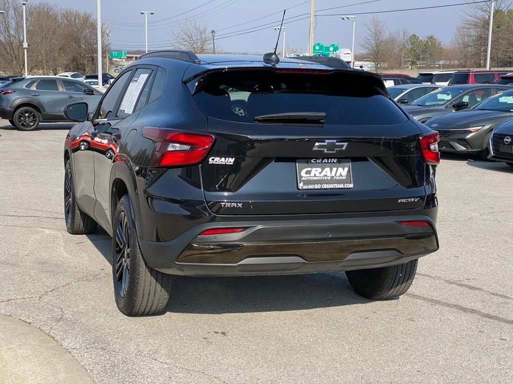 Used 2025 Chevrolet Trax ACTIV w/ Sunroof Package image 5