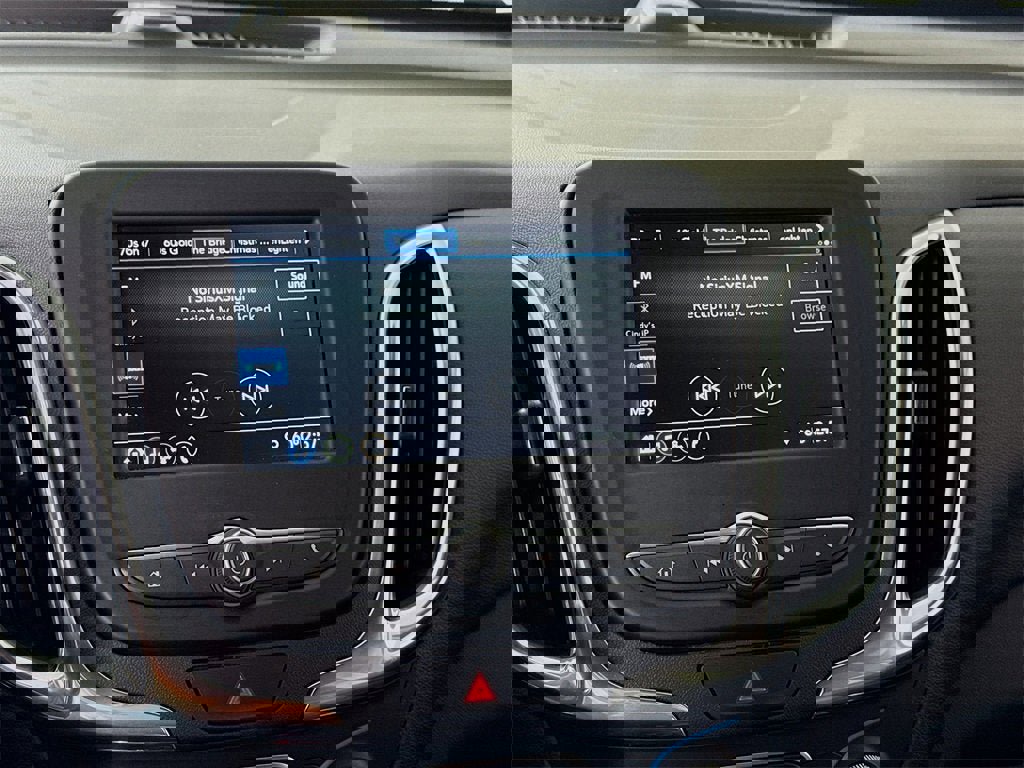 Used 2019 Chevrolet Equinox LT image 8