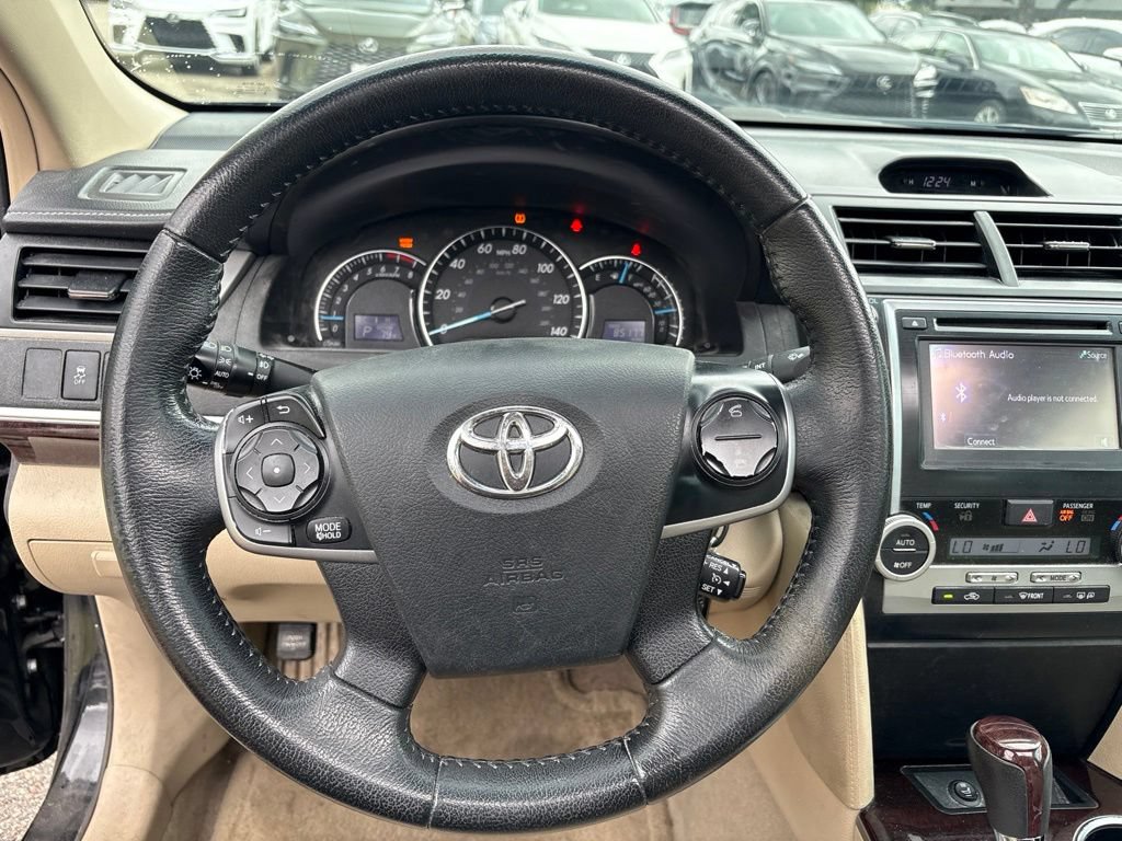 Used 2014 Toyota Camry XLE FWD image 13