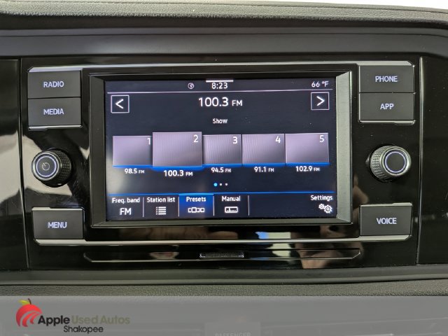 Used 2024 Volkswagen Jetta SE FWD image 17
