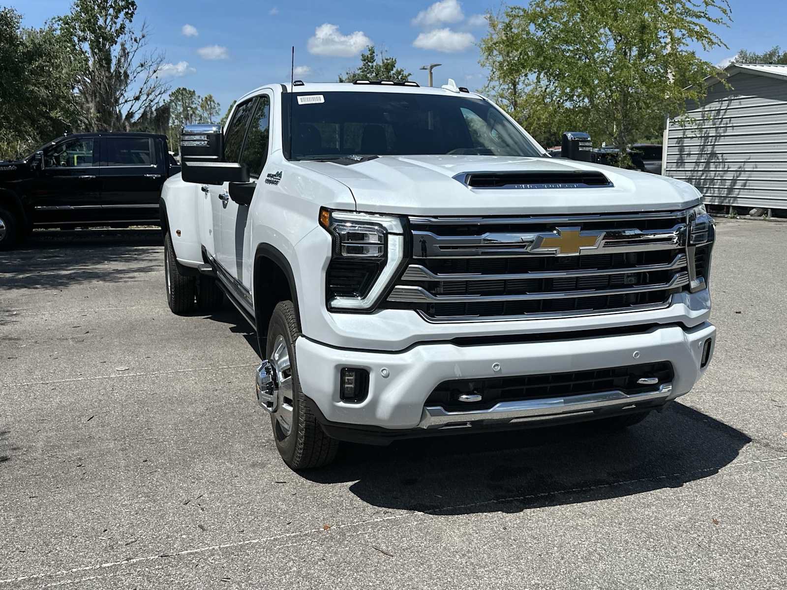 New 2026 Chevrolet Silverado 3500 High Country w/ High Country Premium Package AWD/4WD image 8