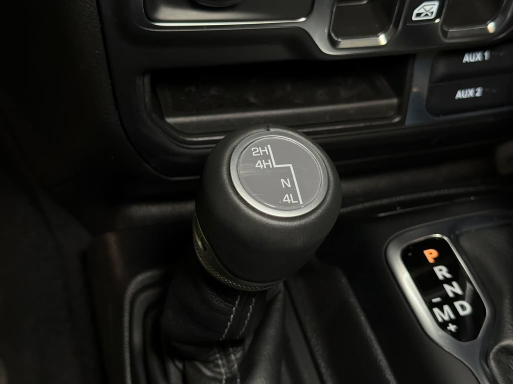 Used 2024 Jeep Wrangler Unlimited Sahara AWD/4WD image 31