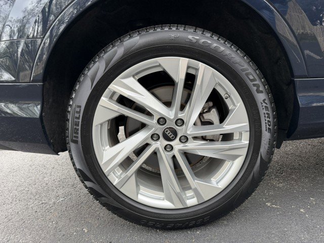 Certified 2023 Audi Q7 3.0T Premium Plus w/ Premium Plus Package AWD/4WD image 32