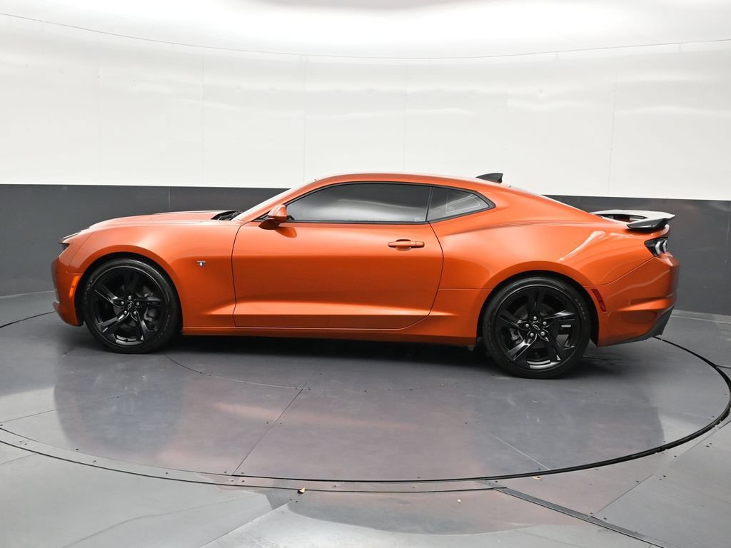 Used 2024 Chevrolet Camaro LT RWD image 2