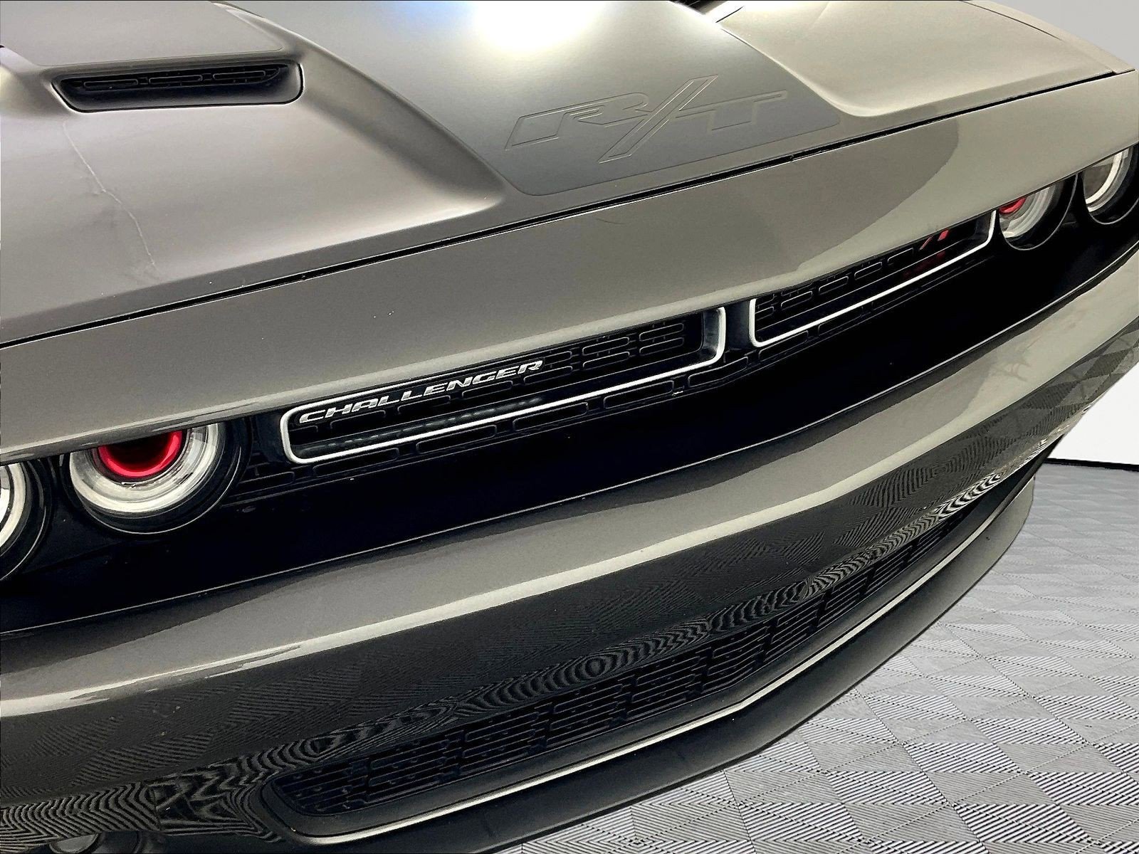 Used 2015 Dodge Challenger R/T w/ Quick Order Package 22B R/T RWD image 27