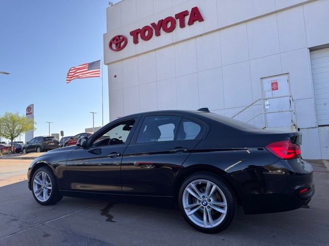 Used 2018 BMW 320i xDrive Sedan image 4