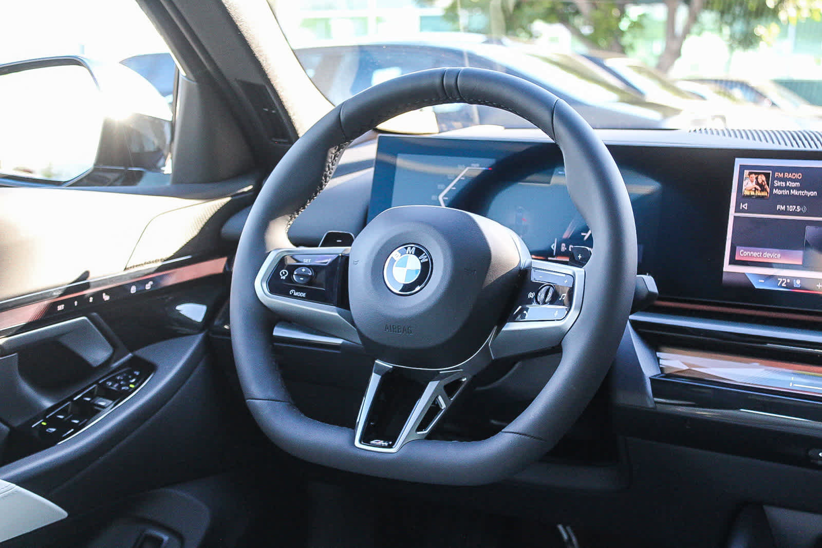 Used 2026 BMW 530i w/ M Sport Package RWD image 15