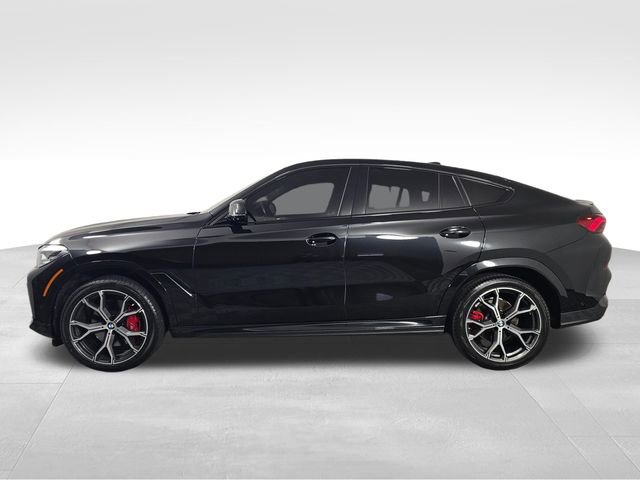Used 2022 BMW X6 xDrive40i w/ M Sport Package image 4