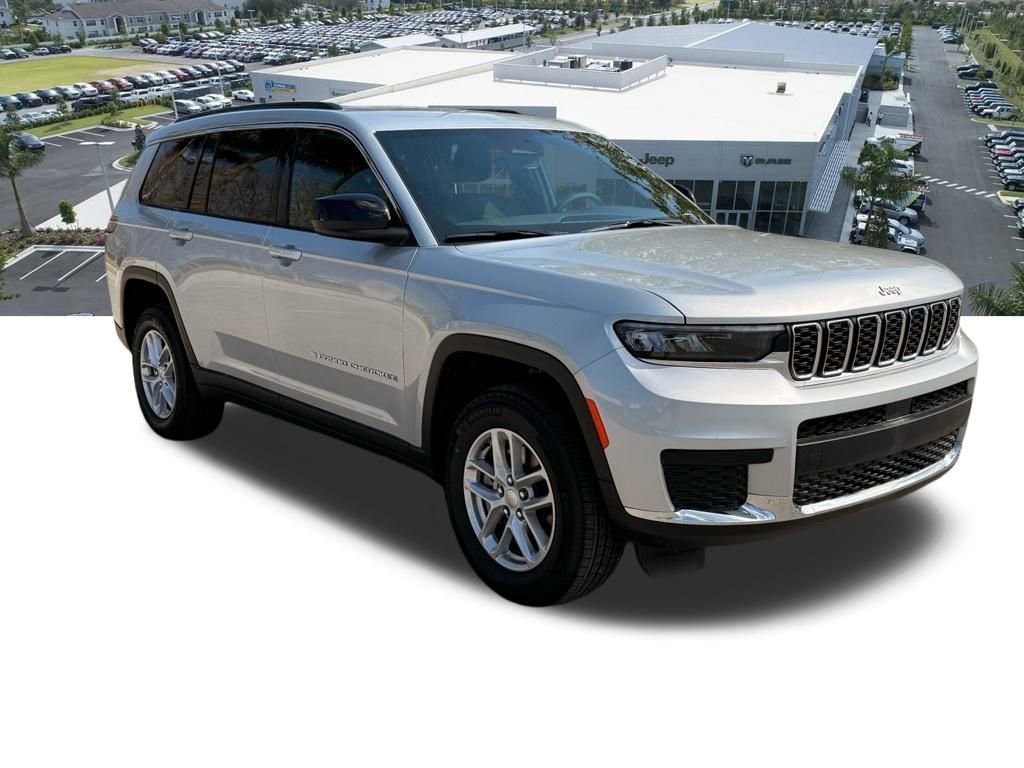 New 2026 Jeep Grand Cherokee L Laredo image 3