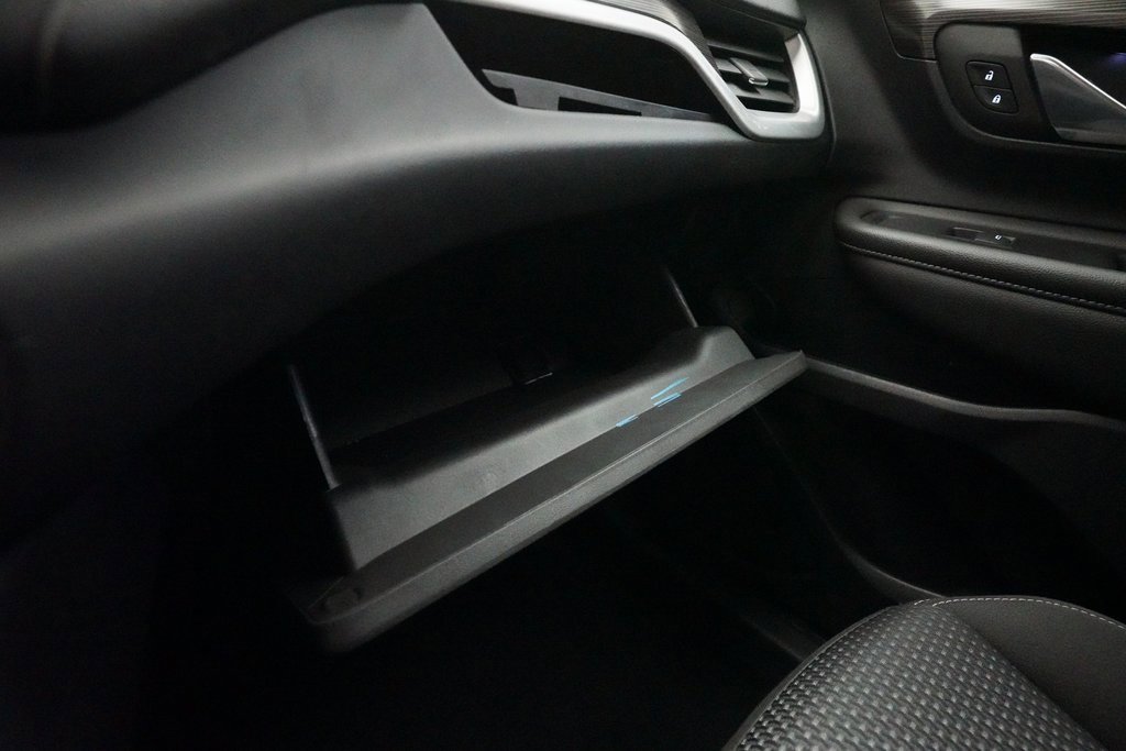 Used 2023 GMC Terrain SLE w/ Driver Convenience Package image 30