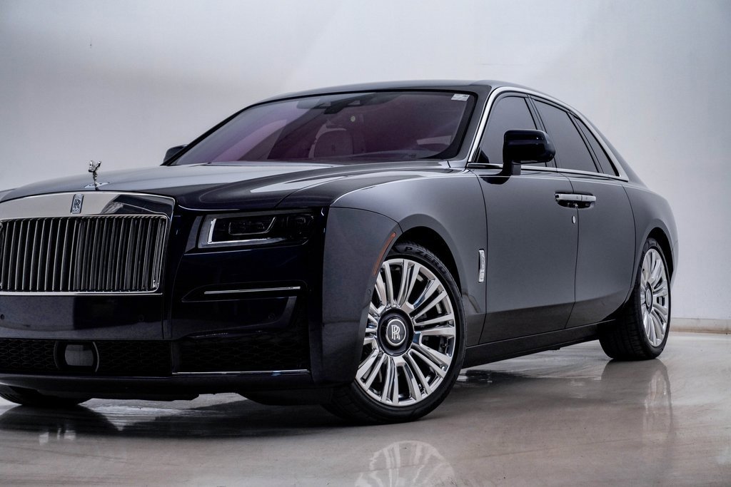Used 2021 Rolls-Royce Ghost image 2