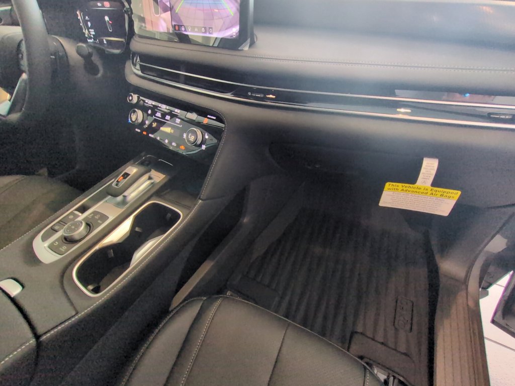 New 2027 INFINITI QX60 Luxe w/ Cargo Package AWD/4WD image 24