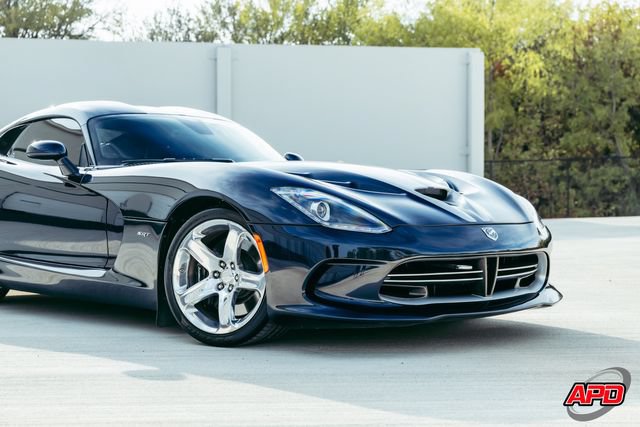 Used 2014 SRT Viper SRT-10 w/ Exterior Carbon Fiber Package RWD image 45