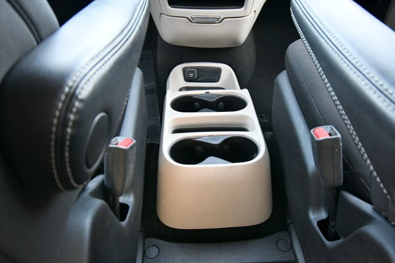 Used 2024 Chrysler Voyager LX FWD image 16