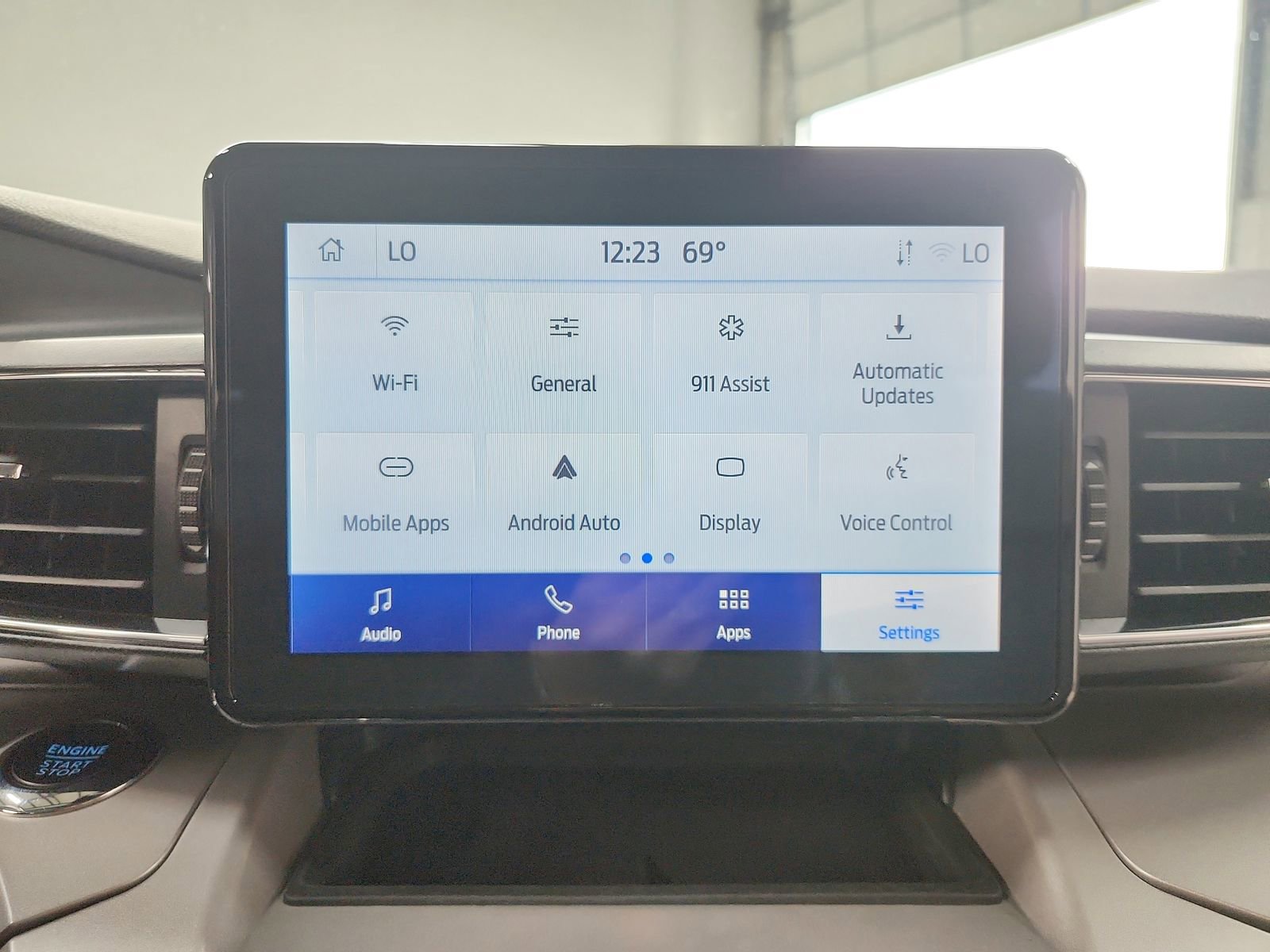 Used 2024 Ford Explorer XLT w/ Equipment Group 202A image 29